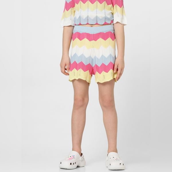 BESTSELLER CLOTHING Girls White Low Rise Colourblocked Co-ord Shorts
BESTSELLER CLOTHING Girls White Low Rise Colourblocked Co-ord Shorts