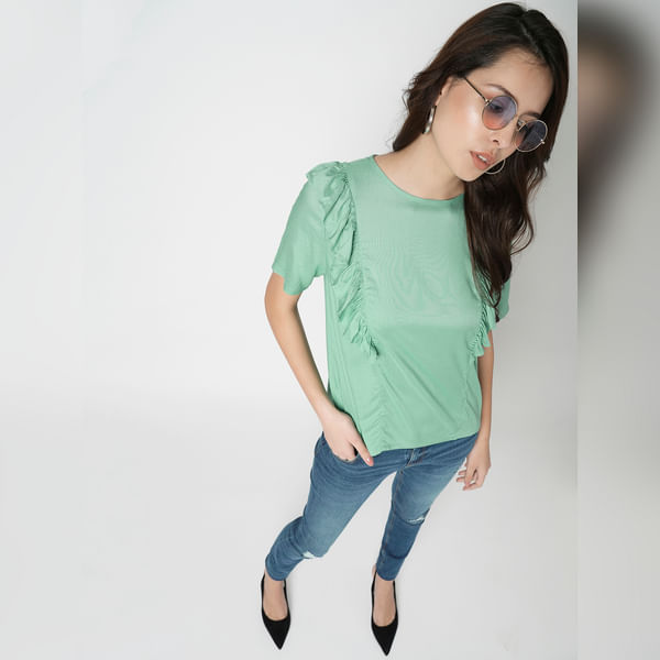 VERO MODA Women i.scenery by VERO MODA Green Frill Detail Top, Short Sleeves, Round Neck
VERO MODA Women i.scenery by VERO MODA Green Frill Detail Top, Short Sleeves, Round Neck