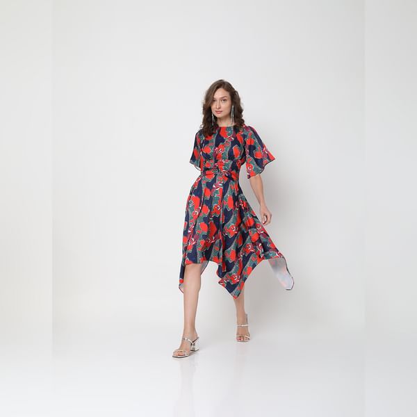 VERO MODA Women Blue All Over Print Asymmetric Midi Dress, Short Sleeves, Round Neck
VERO MODA Women Blue All Over Print Asymmetric Midi Dress, Short Sleeves, Round Neck