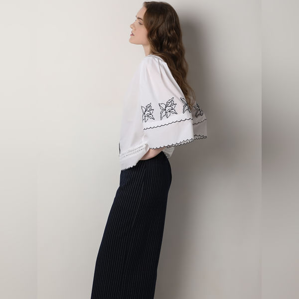VERO MODA Women White Embroidered Cotton Shirt, Three-Quarter Sleeves, Mandarin Collar
VERO MODA Women White Embroidered Cotton Shirt, Three-Quarter Sleeves, Mandarin Collar