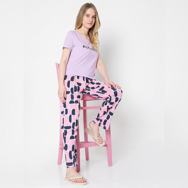 VERO MODA Women Purple Printed T-shirt & Pyjama Night Suit-Set, Short Sleeves, Round Neck
VERO MODA Women Purple Printed T-shirt & Pyjama Night Suit-Set, Short Sleeves, Round Neck