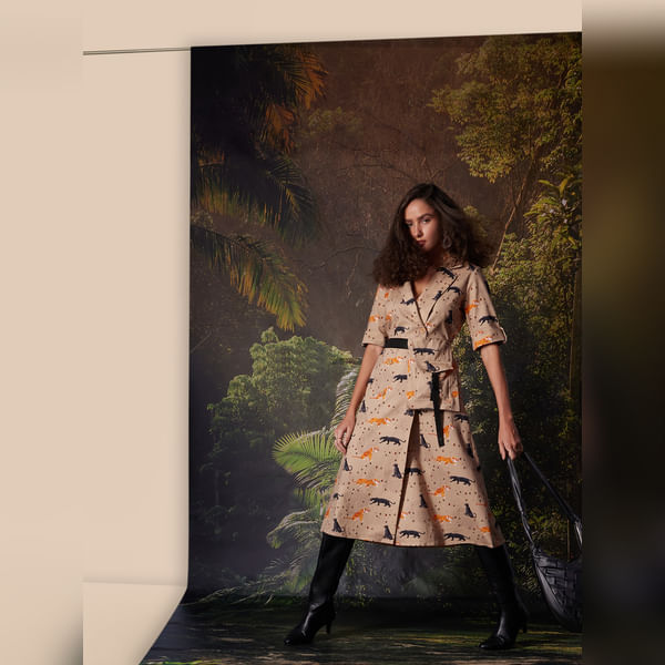 VERO MODA Women DISNEY Beige Printed Front Wrap Dress, Short Sleeves, Notched Lapel
VERO MODA Women DISNEY Beige Printed Front Wrap Dress, Short Sleeves, Notched Lapel