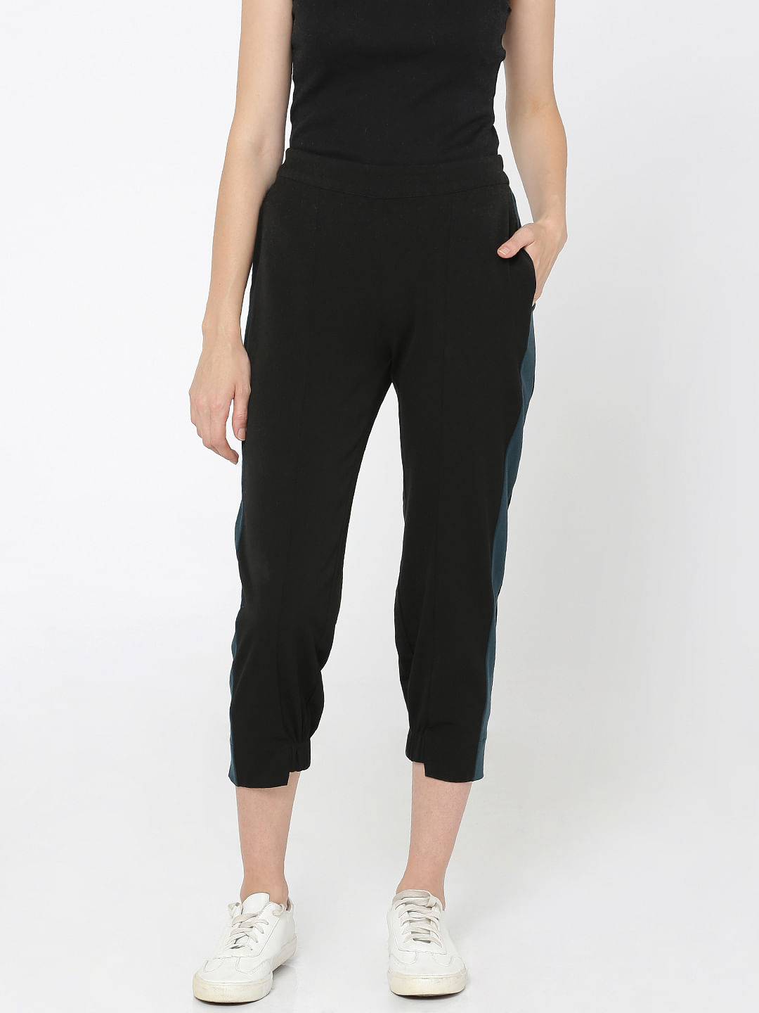 relaxed fit cropped pants