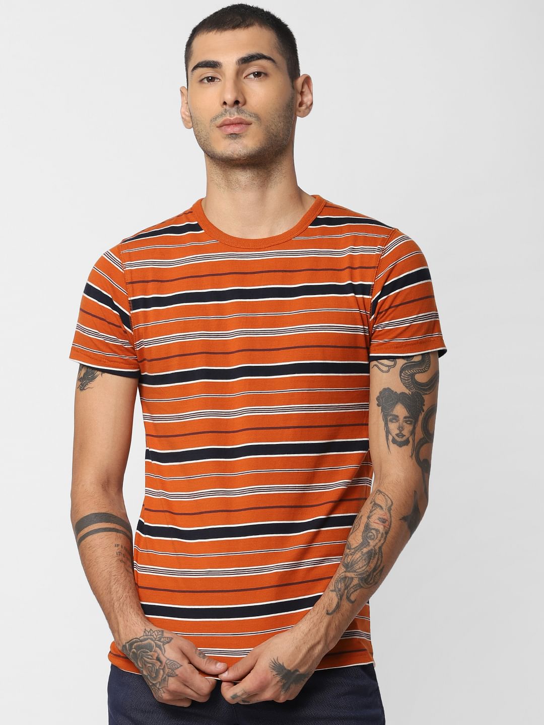 striped crew neck shirt