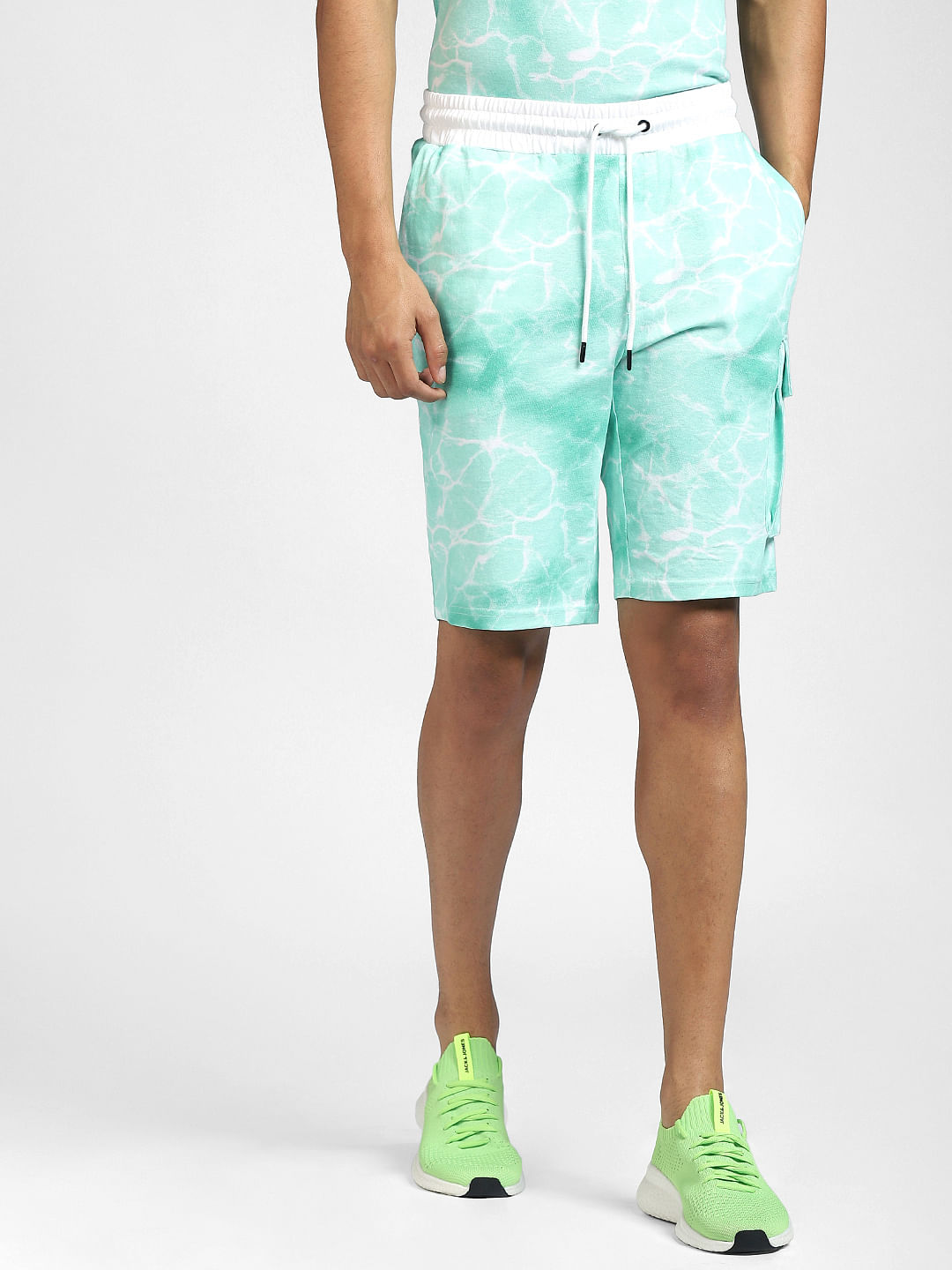 green shorts co ord