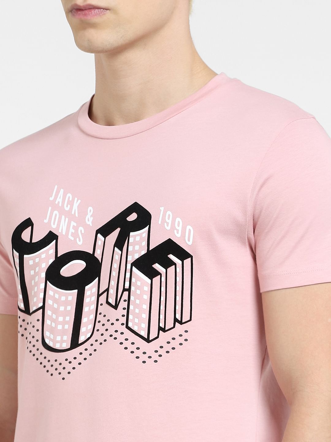 Pink t shirt outlet with print