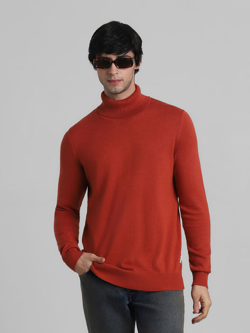 Rust Brown Turtle Neck Pullover