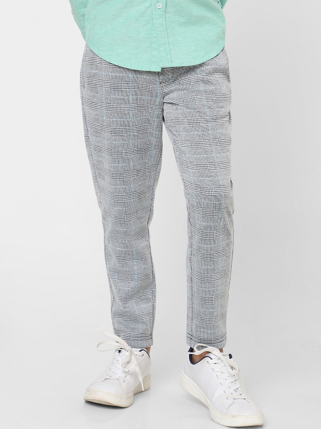 Shop Zipper Ankle Cargo Pants for Men from latest collection at Forever 21  | 329359