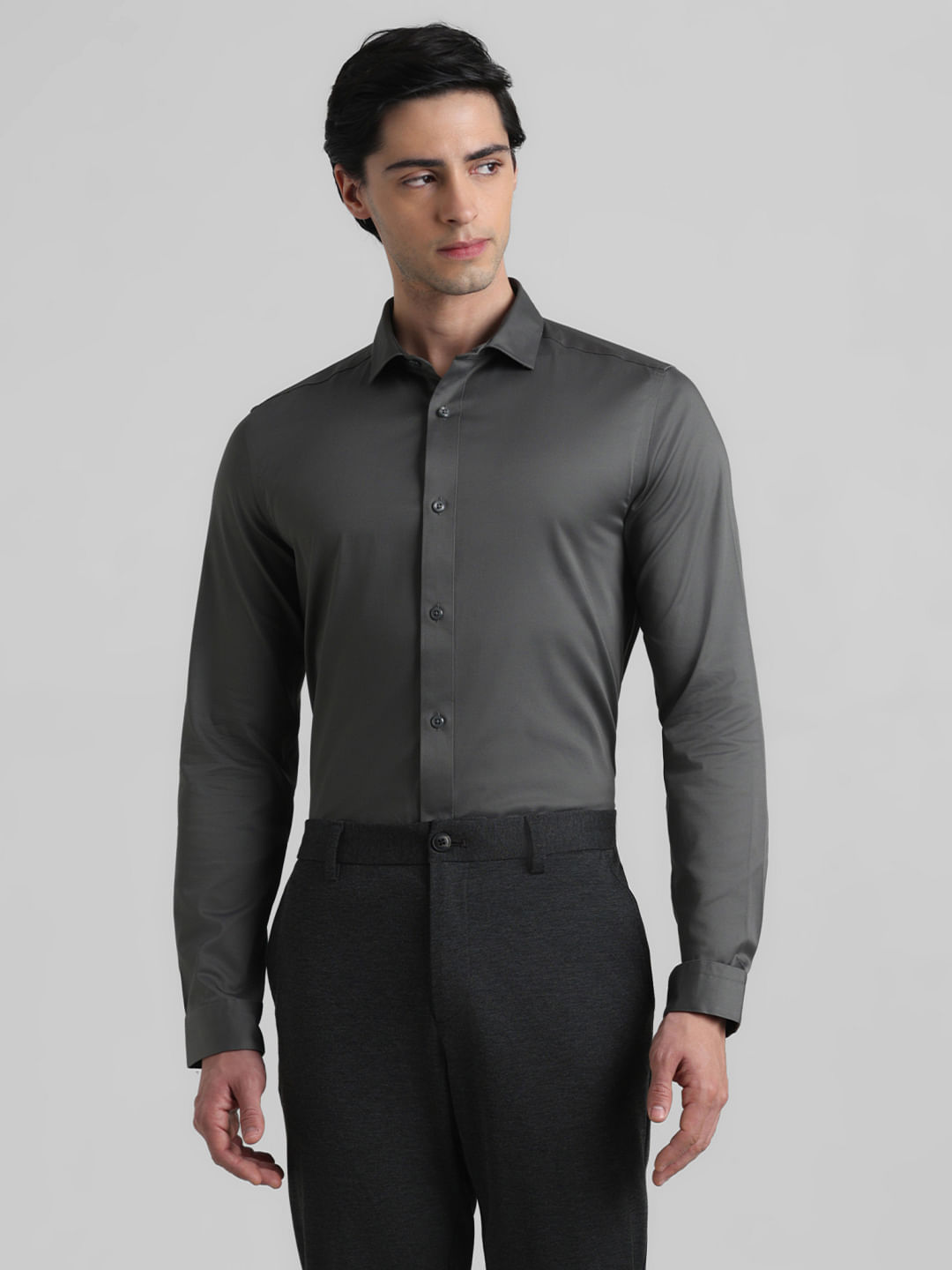 Grey formal pant on sale and black shirt