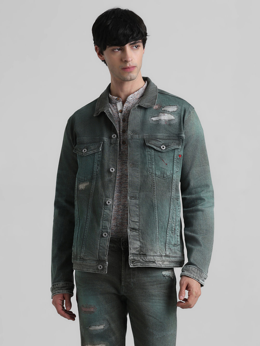 distressed jean jacket | Distressed denim jacket, Distressed jean jacket,  Denim fashion