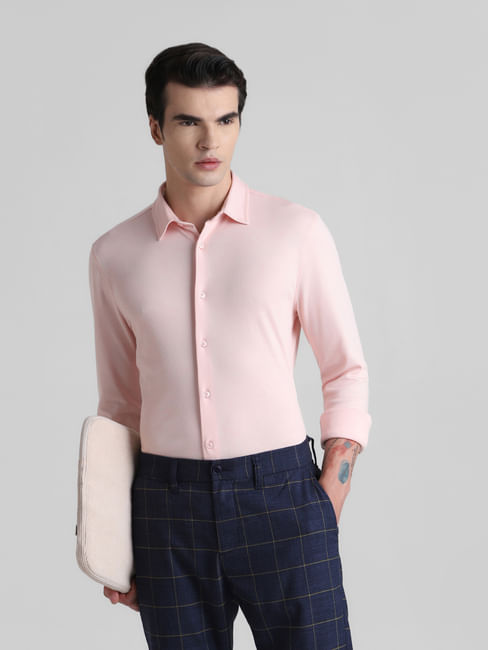 Pink Solid Knitted Shirt