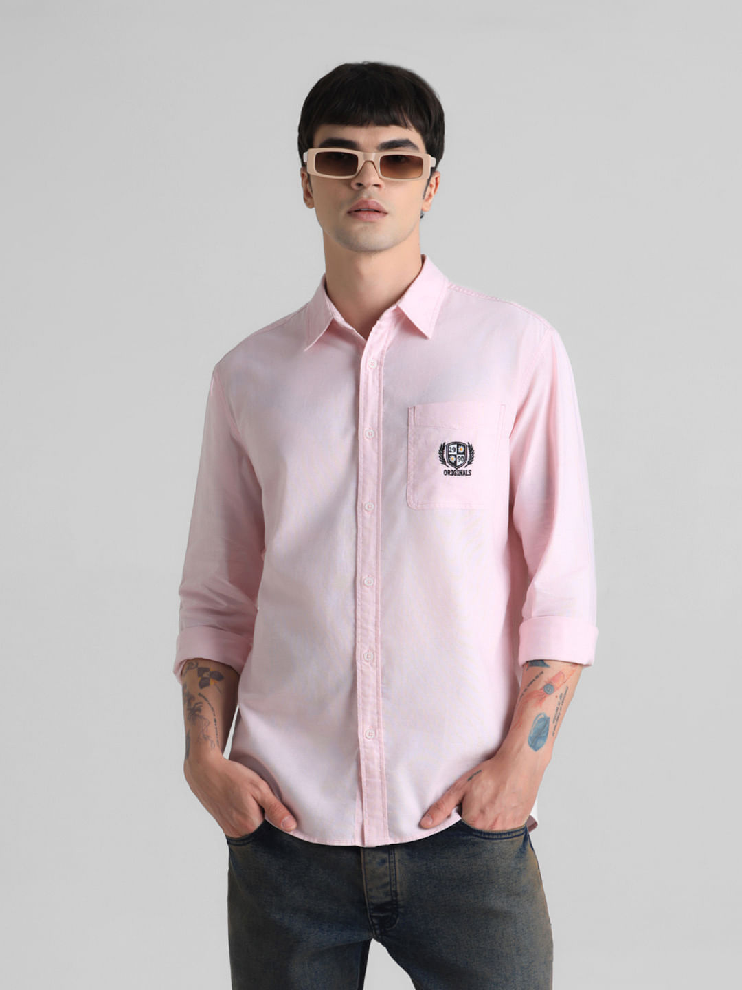 grey cargo pants with pink shirt｜TikTok Search