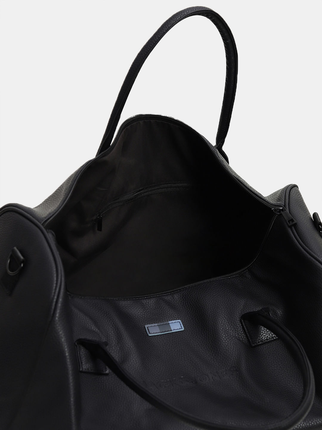 Buy CARRIALL Black Unisex Polyster Zip Closure Duffle Bag | Shoppers Stop