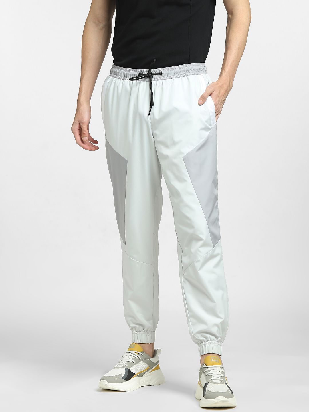 White Plain Men's Track Pant at Rs 400/piece in Chennai | ID: 20647482412