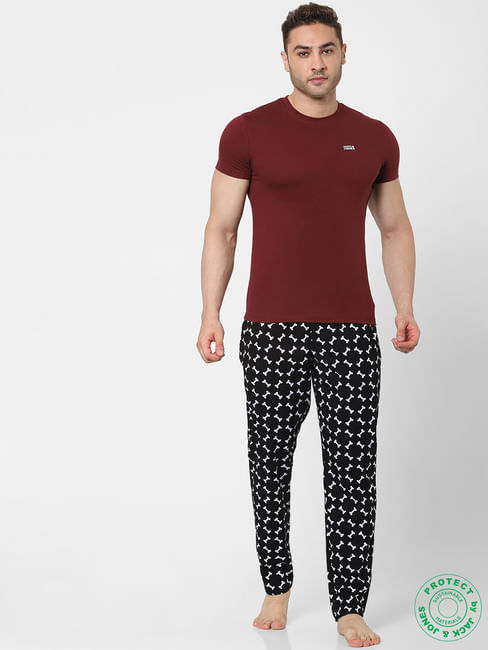 Black Mid Rise Printed Pyjamas 