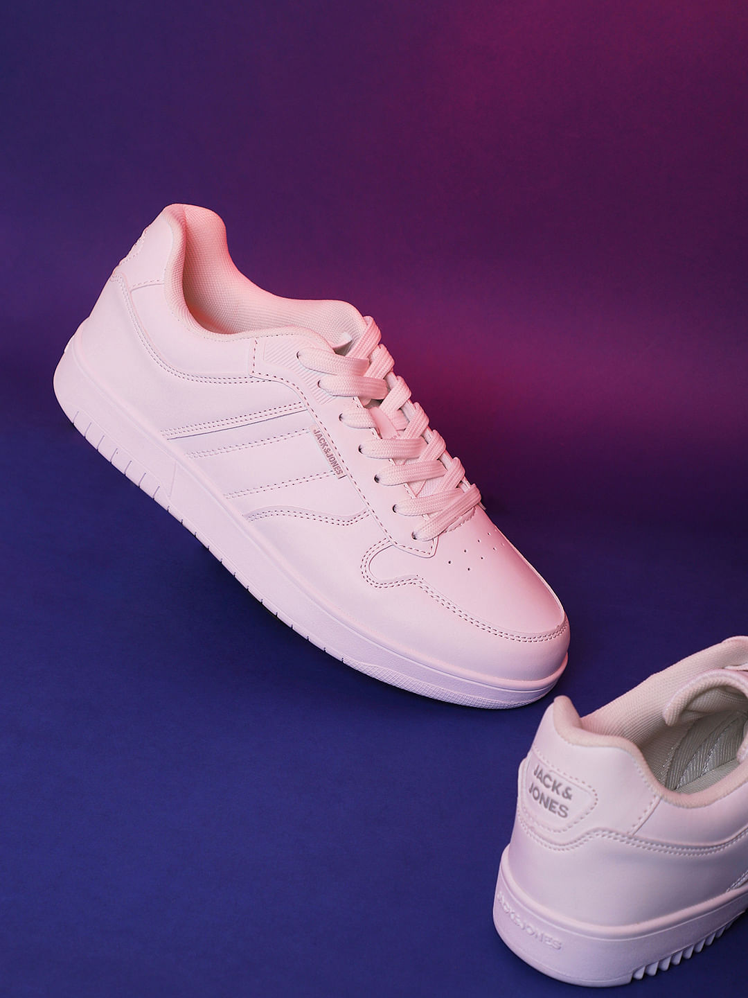 Buy white hot sale sneakers