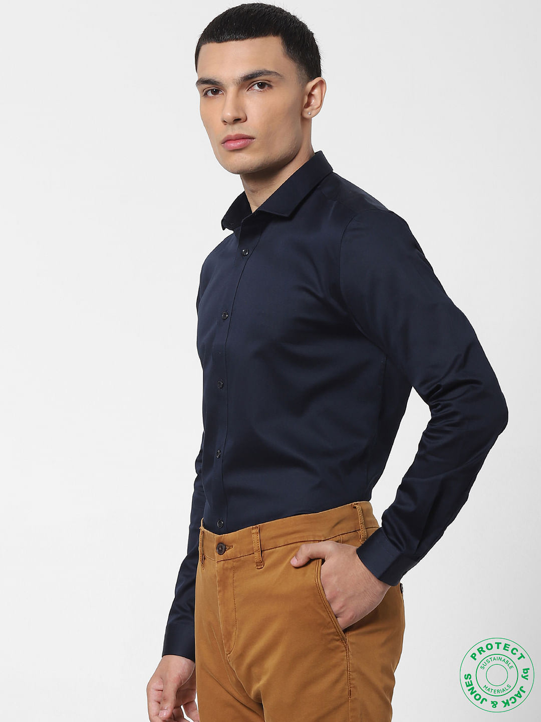 Do Black Pants Go With a Black Shirt? - Updated | Ties.com