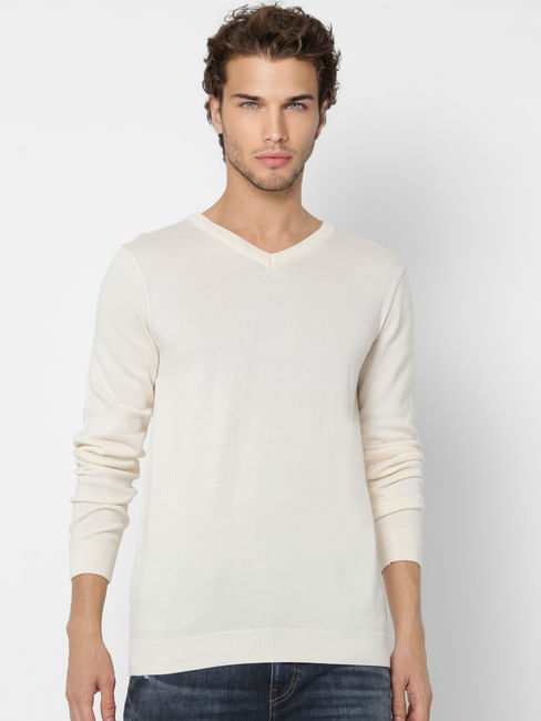 White V Neck Knit Pullover