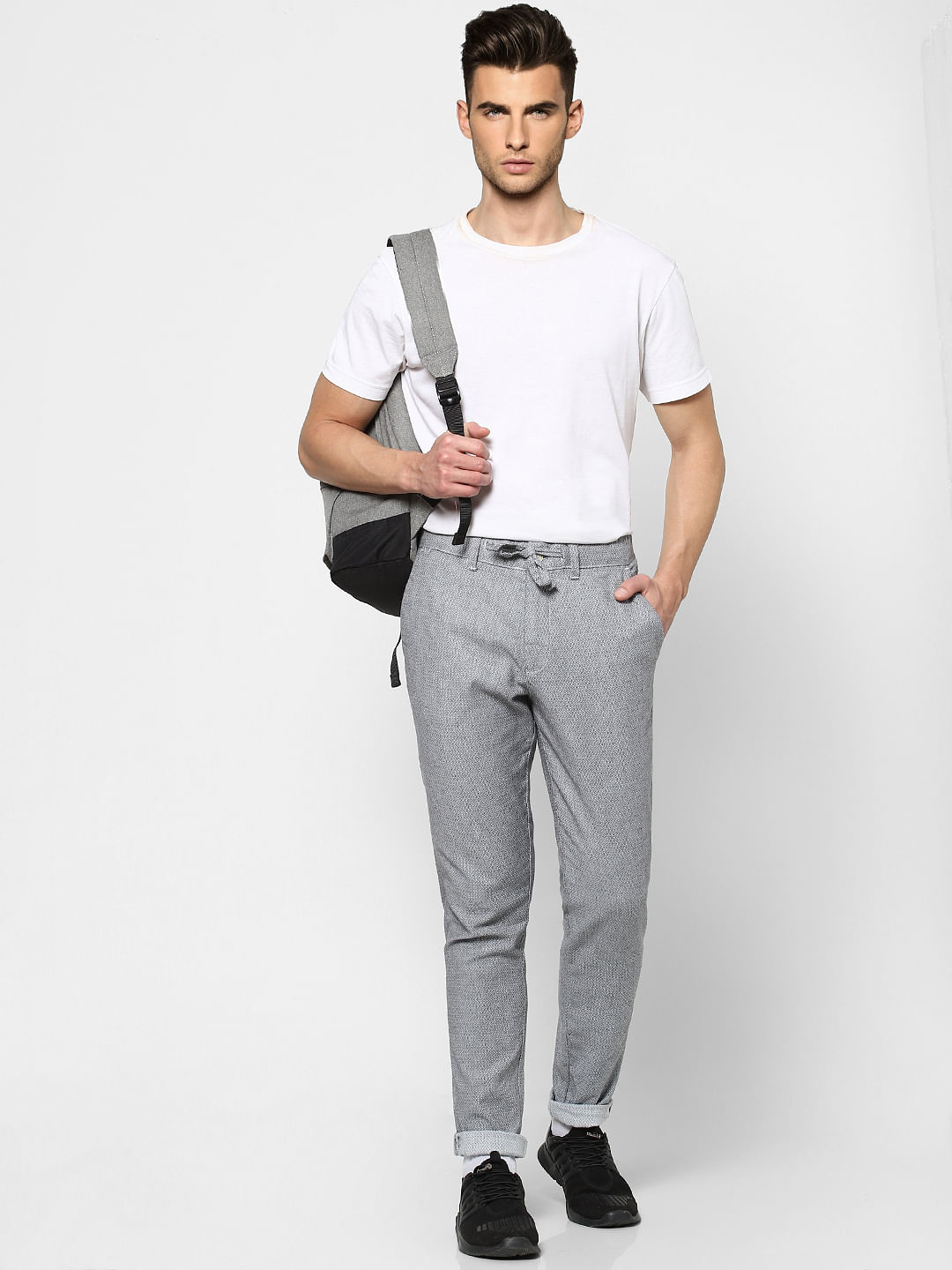 Stylish Grey Lycra Blend Checked Trousers For Men