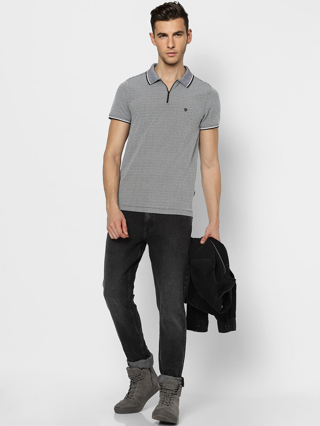 Black jeans outlet white polo