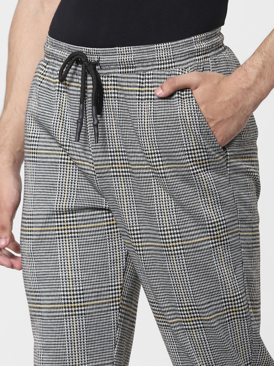 Men's Drawstring Checkered and Plaid Cropped Trousers Manufacturer in India