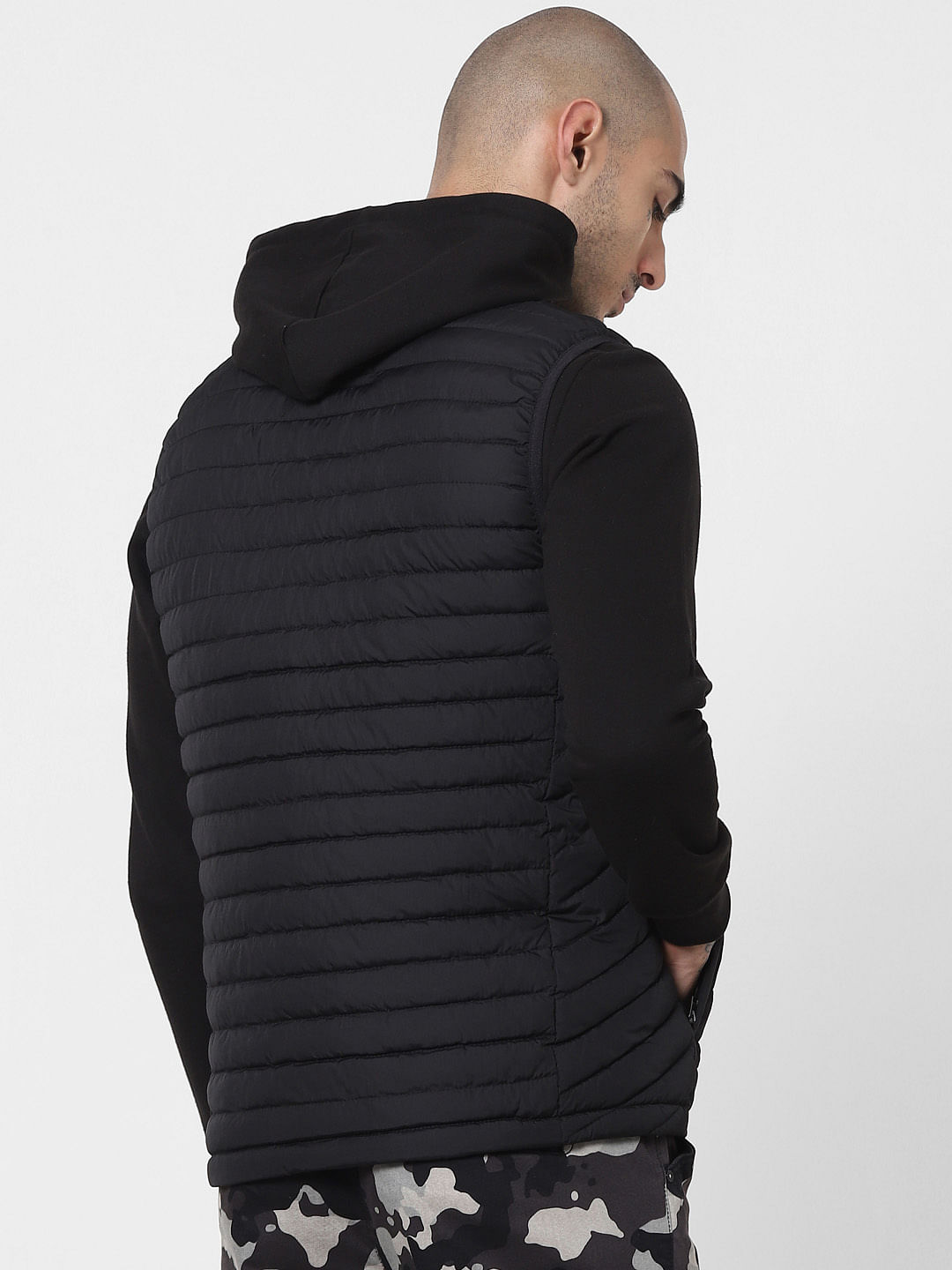 sleeveless lightweight jacket