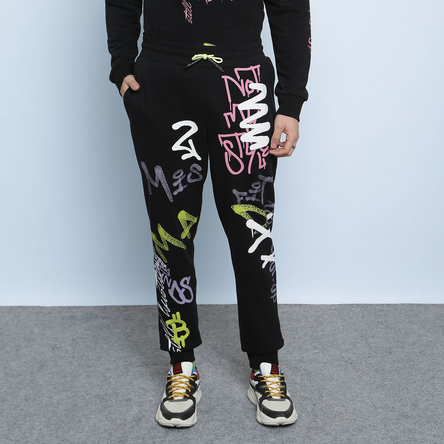 graffiti print sweatpants