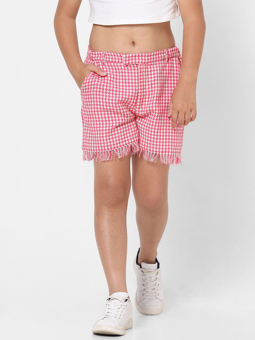 Buy Girls Pink Low Rise Check Shorts Online at KidsOnly 105254301