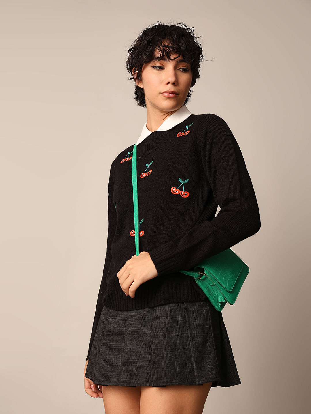 Floral Embroidered Relaxed Fit Pullover