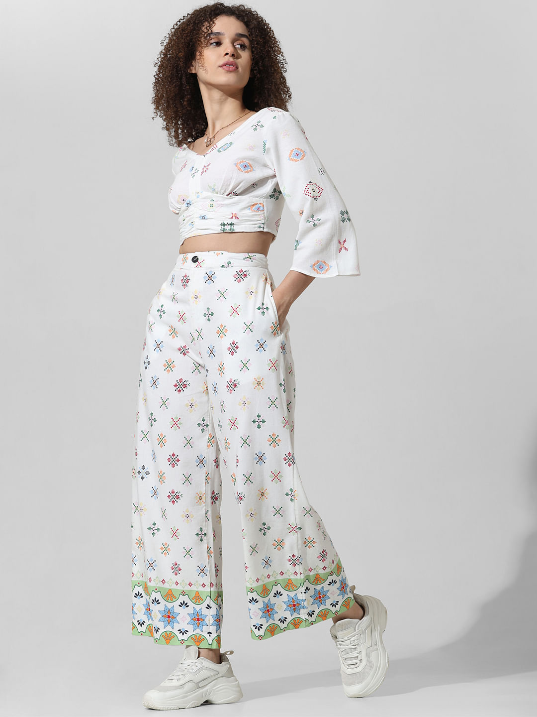 1,700+ Tops For Palazzo Pants Stock Photos, Pictures & Royalty-Free Images  - iStock