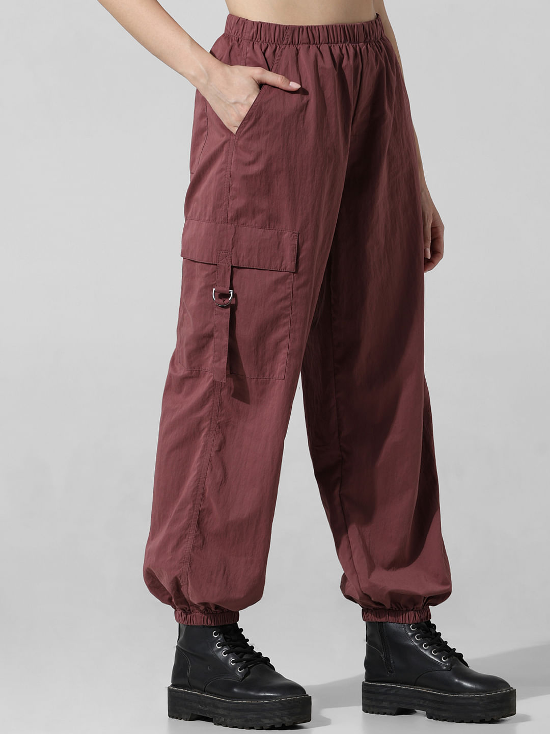 Parachute cargo trousers - Black - Men | H&M IN