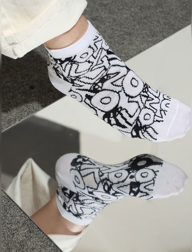 Pack of 2 White Animal Print Socks