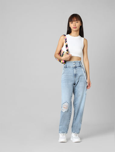 Yes, please? Simple white tee with fold up straight leg denims