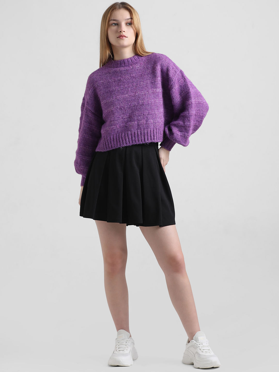 Short pullover outlet sweater