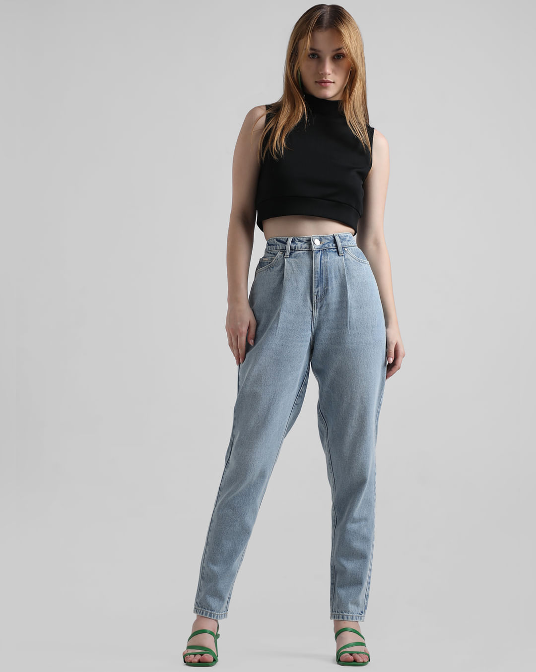 High-Waisted Mom Jean  High waisted mom jeans, Cute casual outfits, Black  mom jeans outfit