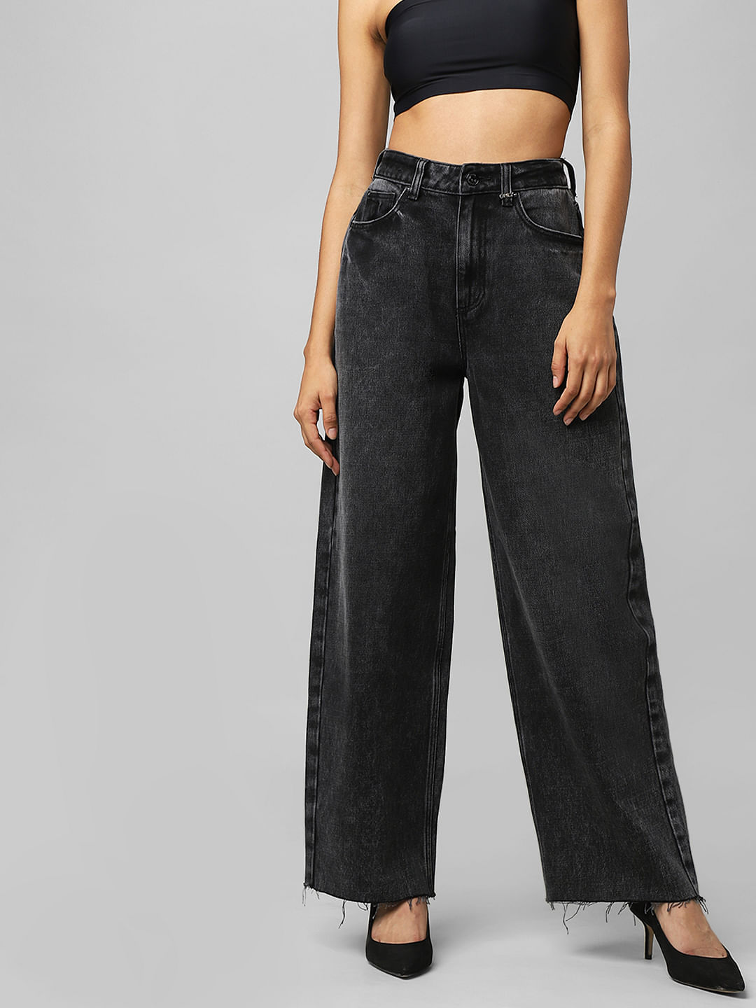 Plt Shape Black Super Stretch Denim Jeans | PrettyLittleThing