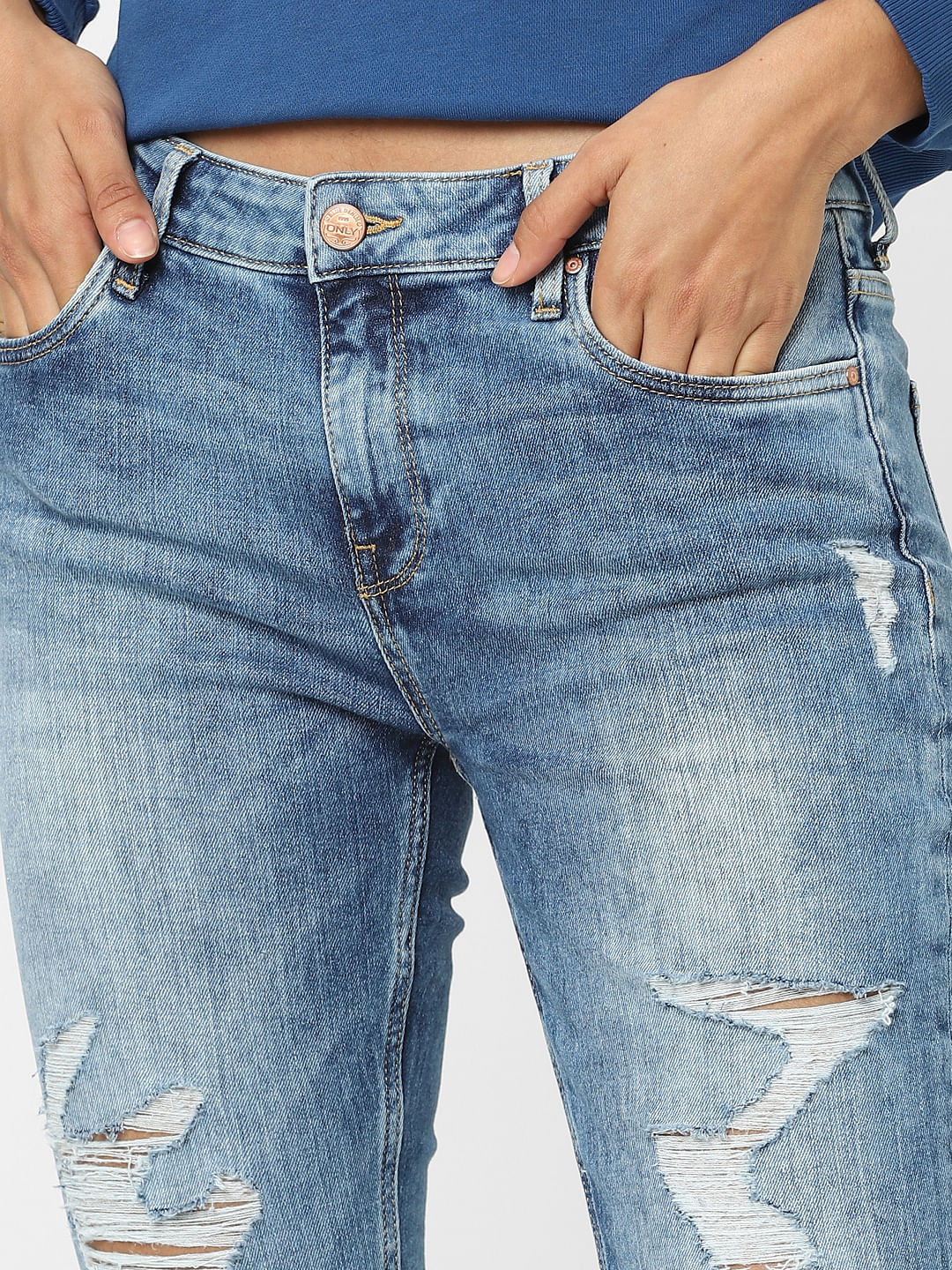 light wash distressed skinny jeans