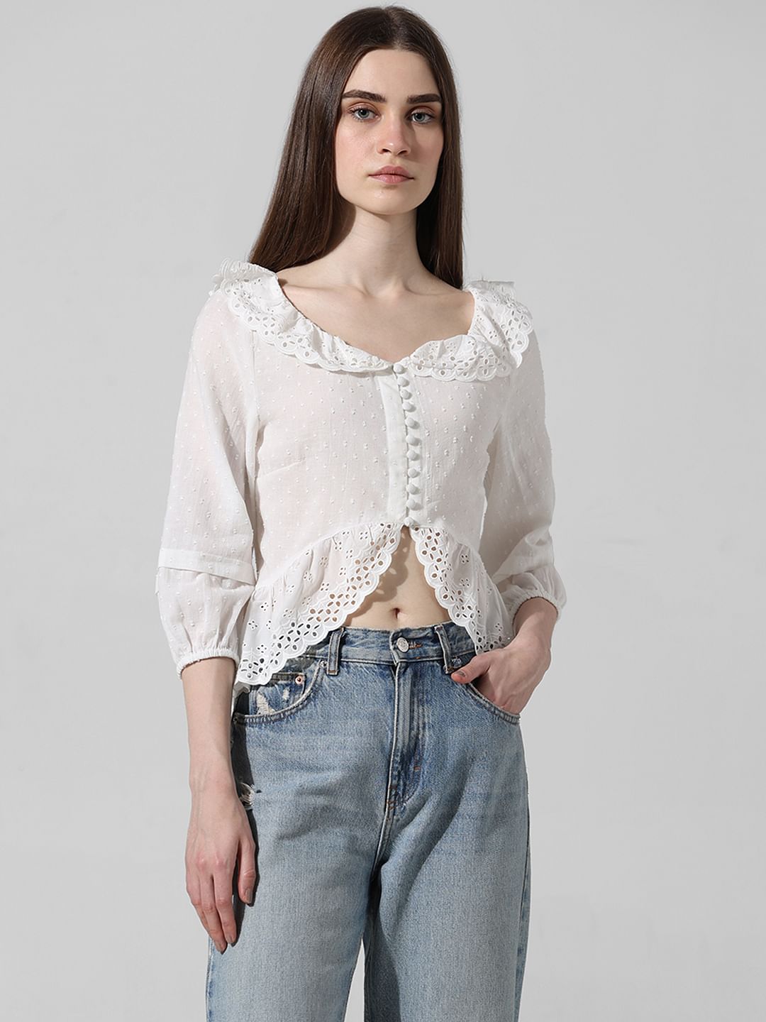 Lace peter pan collar hotsell