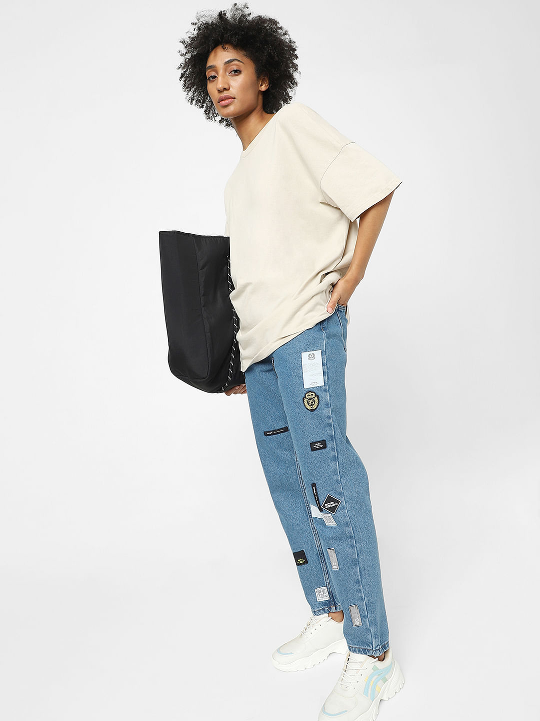 oversized t shirt with mom jeans