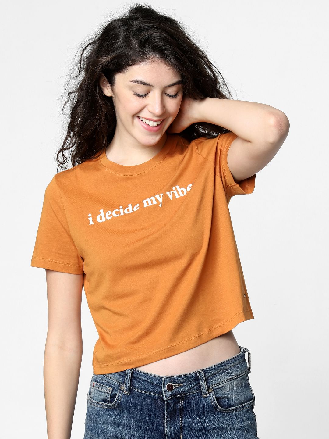 girls orange t shirt