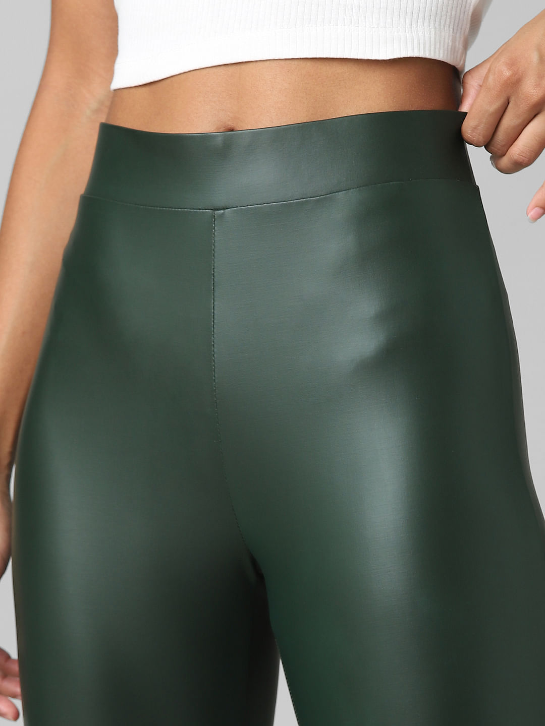 These Spanx Faux Leather Leggings Come With Me on Every Business Trip |  Condé Nast Traveler