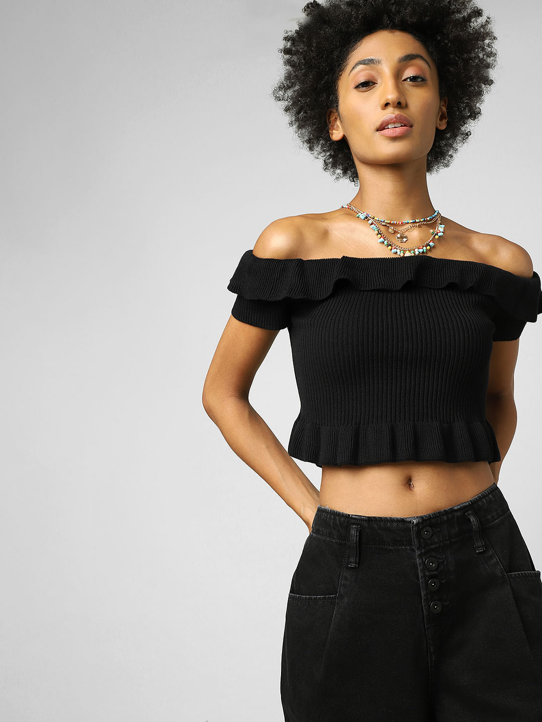 Black 1 best sale shoulder top