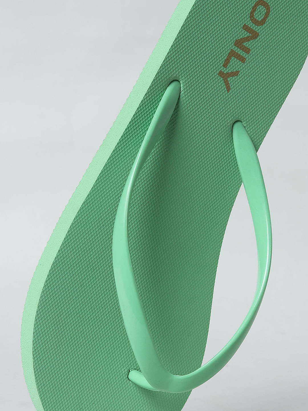 Havaianas green flip discount flops