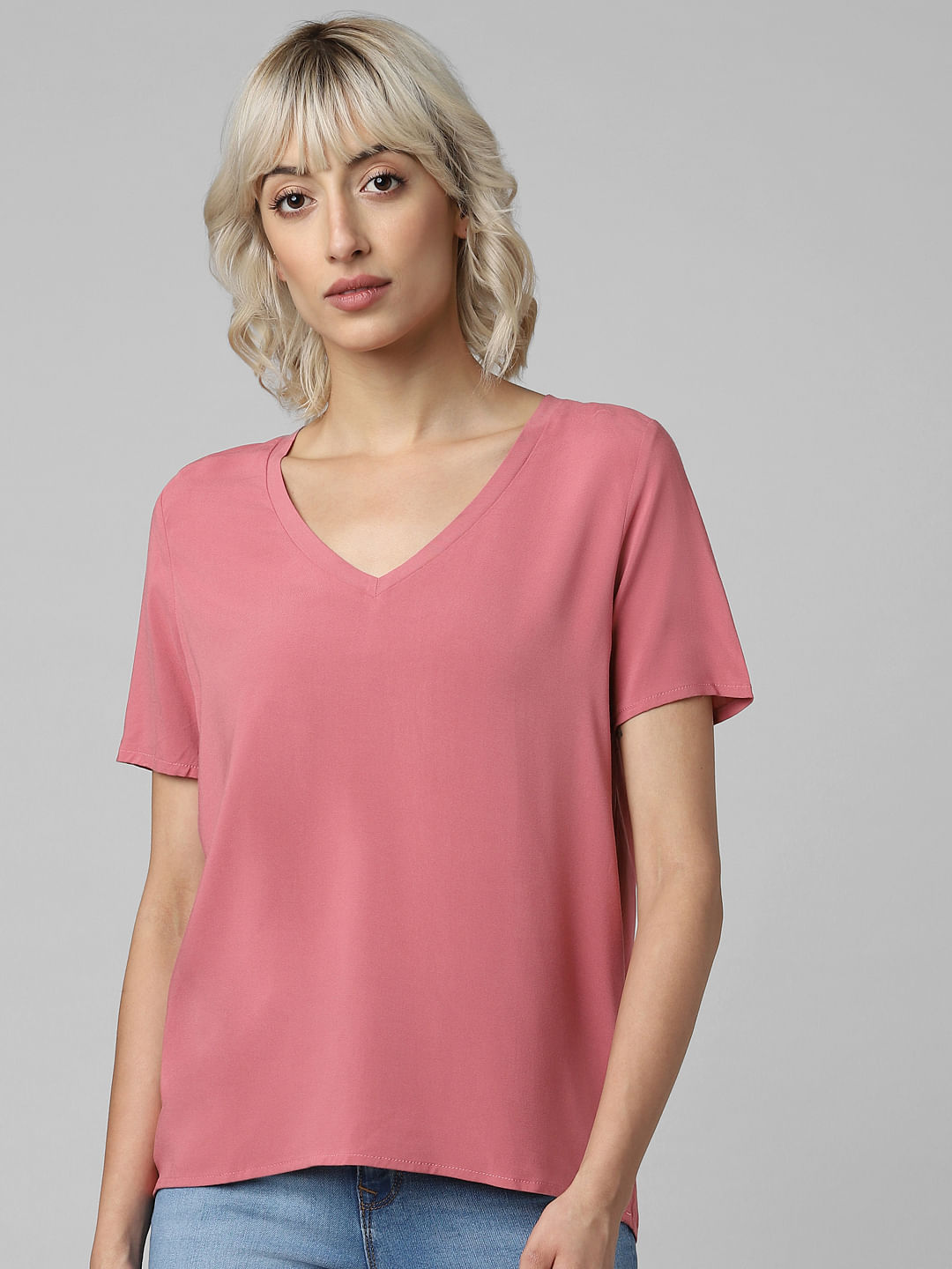 Pink v neck 2024 t shirt women's