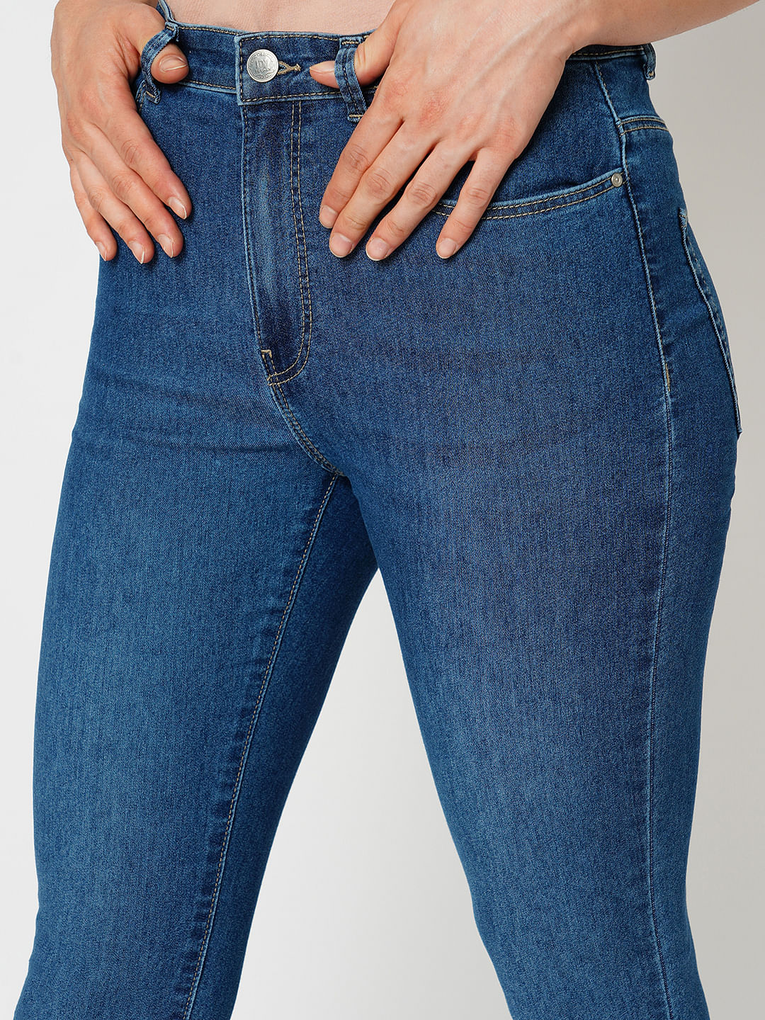 Only Blush Mid Rise Flared Jeans in Medium Blue Denim | iCLOTHING -  iCLOTHING