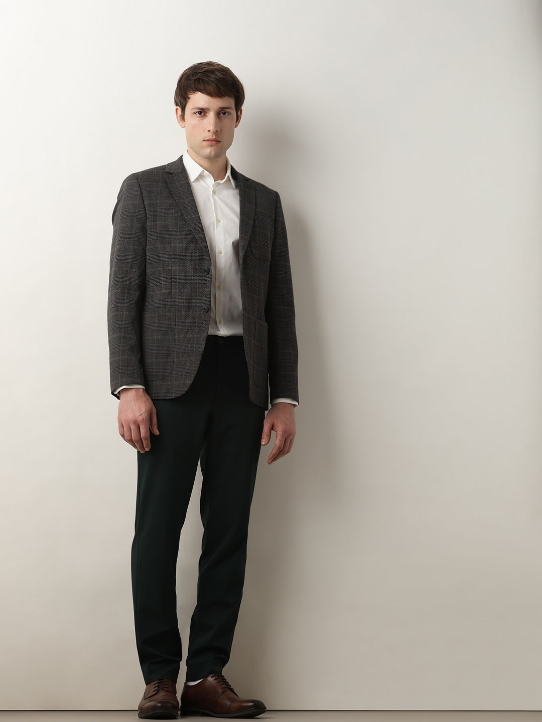 How to Wear Men's Separates Combinations | Black and grey suit, Black blazer  men, Black trousers men