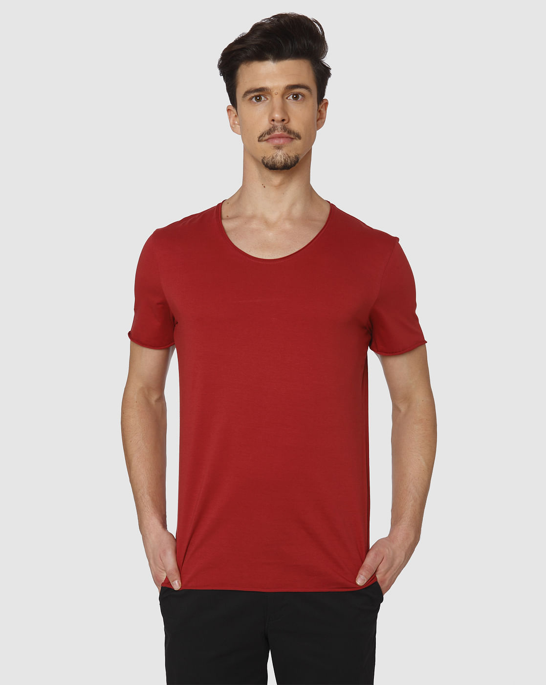 red v neck t shirts