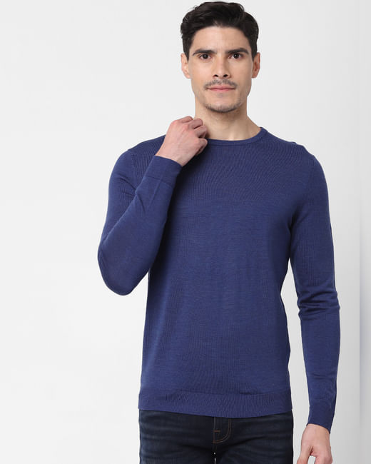 Blue Pullover