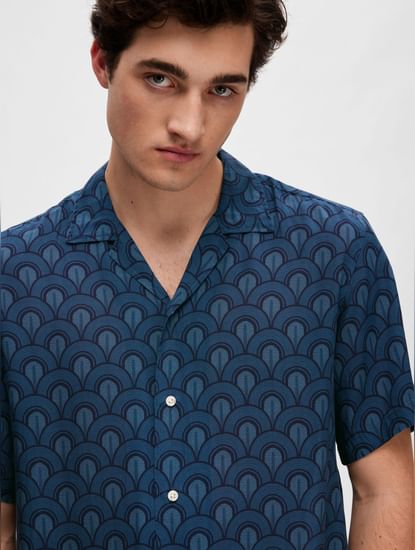 Dark Blue Printed Short Sleeves Resort Shirt