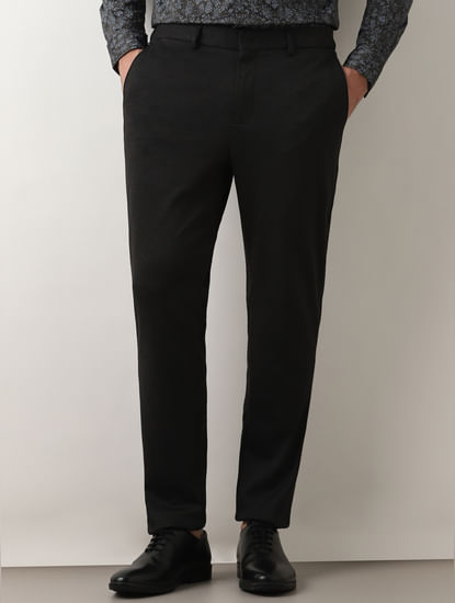 Solid Mid-Rise Formal Trousers with Pocket Detail and Belt